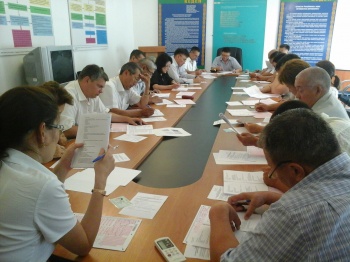 Государственные служащие Восточно-Казахстанской области прошли сертификационное тестирование на знание казахского языка