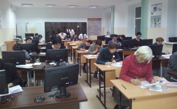 Учителя и сотрудники «Назарбаев интеллектуальных школ» начали сдавать экзамены на знание государственного языка