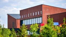 Выпускники международной школы «Haileybury Astana» прошли тестирование по системе Казтест
